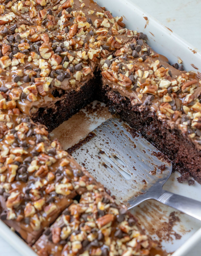 Chocolate Turtle Poke Cake {+video} - Family Fresh Meals